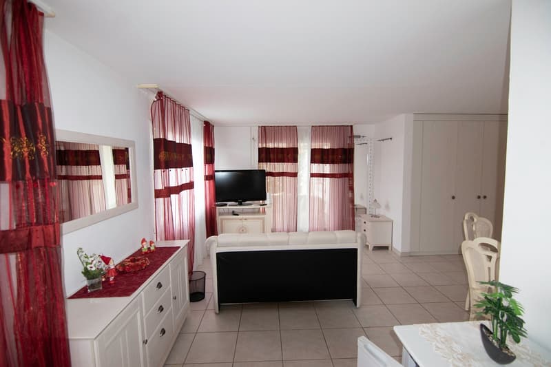 Moderne 2.5-Zimmer-Wohnung mit 30m2 Terrasse in Dielsdorf Zürich (6)