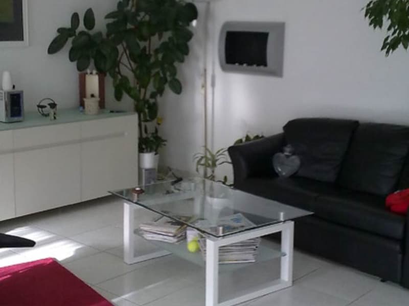 2.5-Zimmer-Wohnung - möbliert - mit Balkon in Buchs Zürich (6)