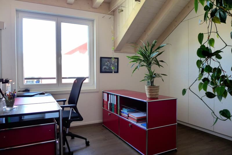 Appartamento di 4 1/2 locali al piano mansardato con galleria (8)