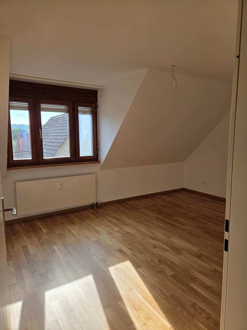 Charmante 4.5-Zimmer-Maisonettewohnung mit Cheminée (5)