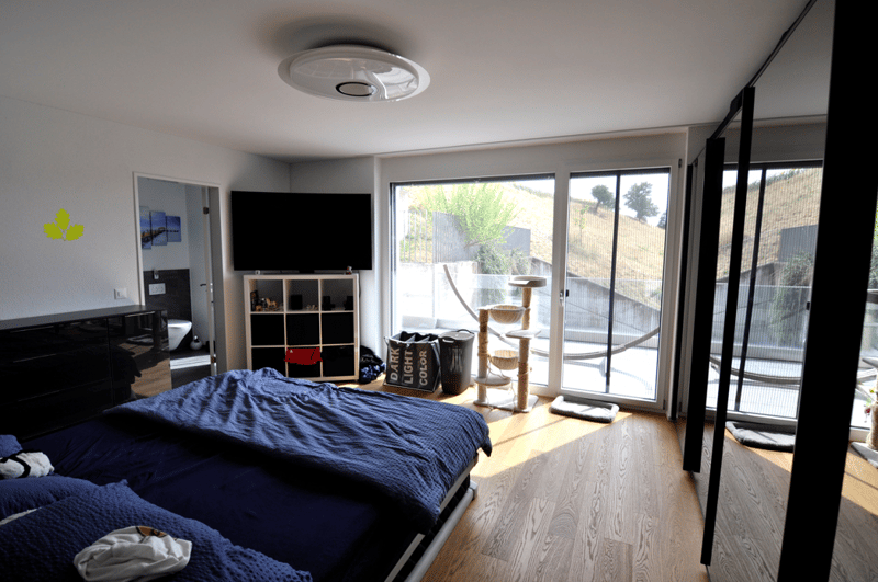 Moderne 3.5-Zimmer-Attikawohnung mit Panoramablick in Bözen (6)