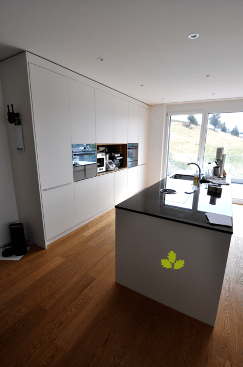 Moderne 3.5-Zimmer-Attikawohnung mit Panoramablick in Bözen (2)