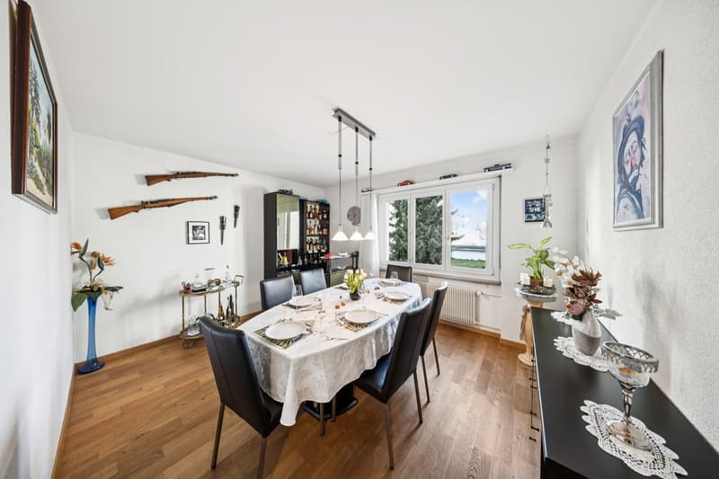 Attraktive 4-Zimmer Eigentumswohnung mit Süd-Balkon und direktem Gartenzugang in Münchenbuchsee (5)