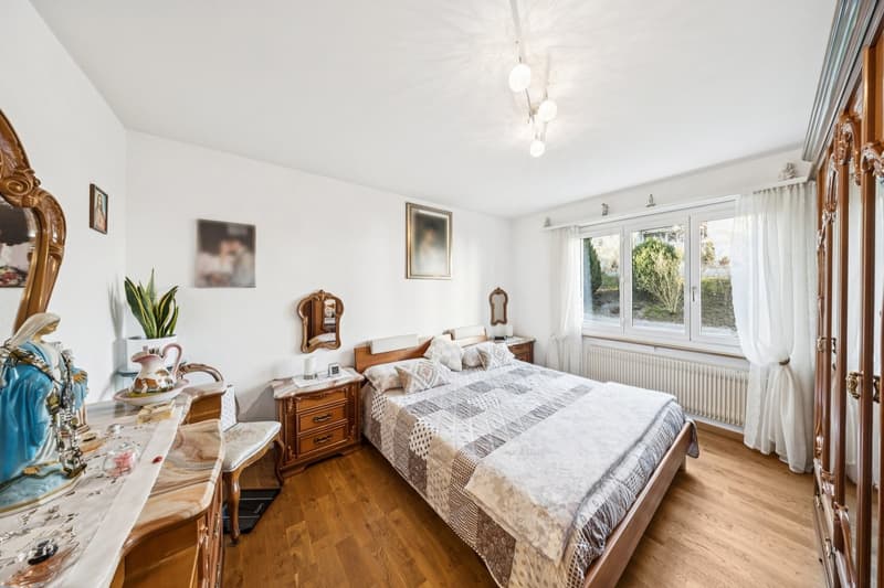 Attraktive 4-Zimmer Eigentumswohnung mit Süd-Balkon und direktem Gartenzugang in Münchenbuchsee (6)