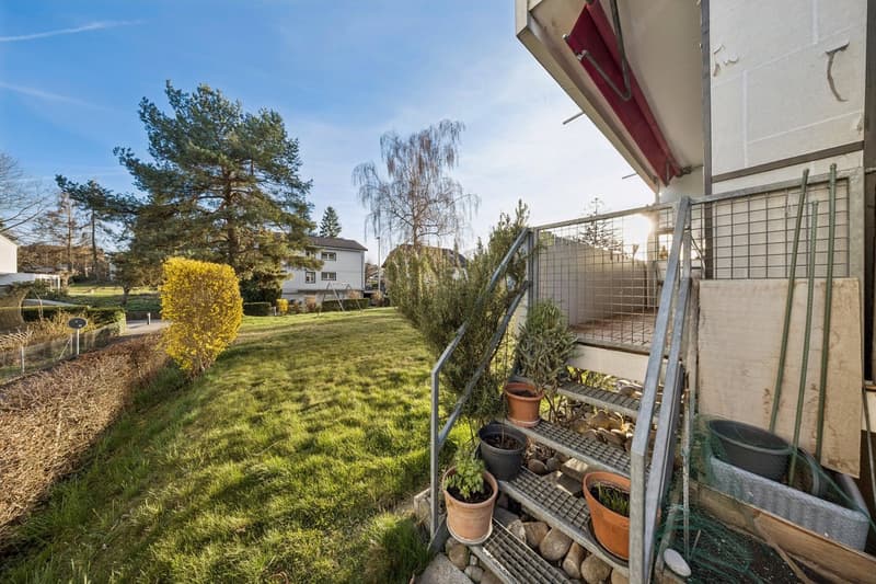 Attraktive 4-Zimmer Eigentumswohnung mit Süd-Balkon und direktem Gartenzugang in Münchenbuchsee (10)