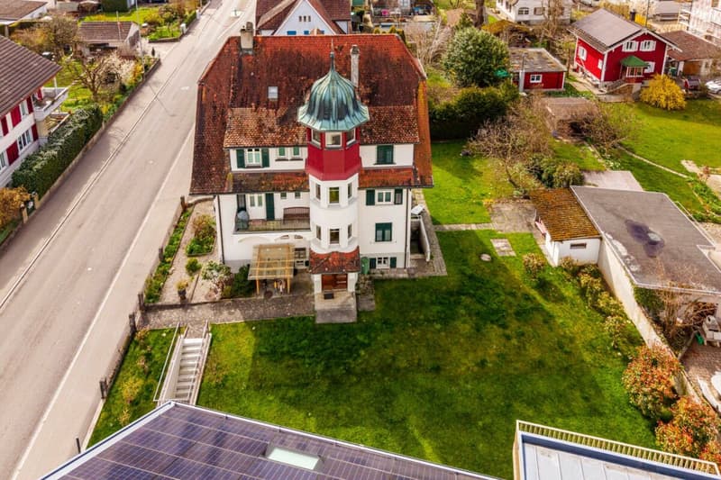 historisches Wohnhaus (VOLLVERMIETET) mit 4 Wohnungen (im Stockwerkeigentum) & 5 externen Tiefgaragenplätzen (7)