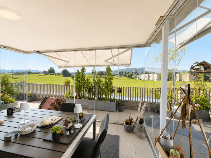 5.5-Zimmer-Attikawohnung mit 150 m² Rundumterrasse, Weitsicht und direktem Terrassenzugang aus jedem Zimmer (10)