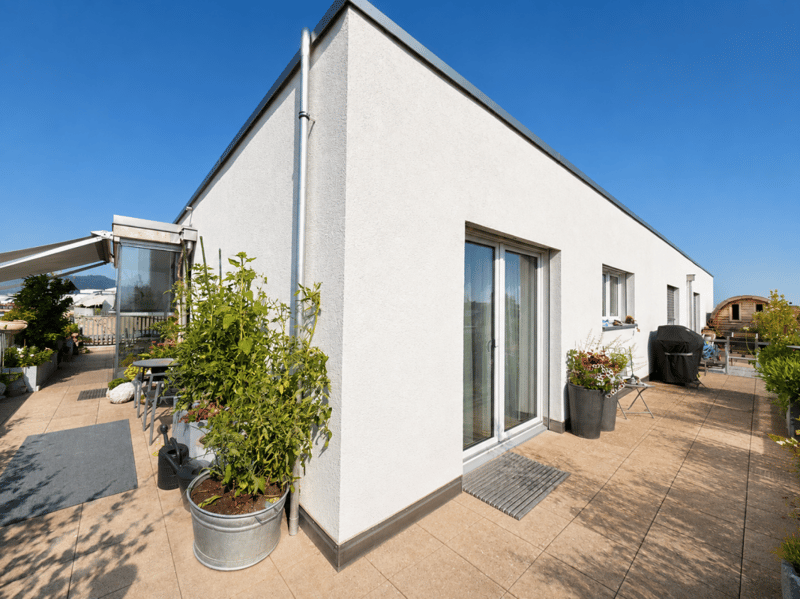 5.5-Zimmer-Attikawohnung mit 150 m² Rundumterrasse, Weitsicht und direktem Terrassenzugang aus jedem Zimmer (7)