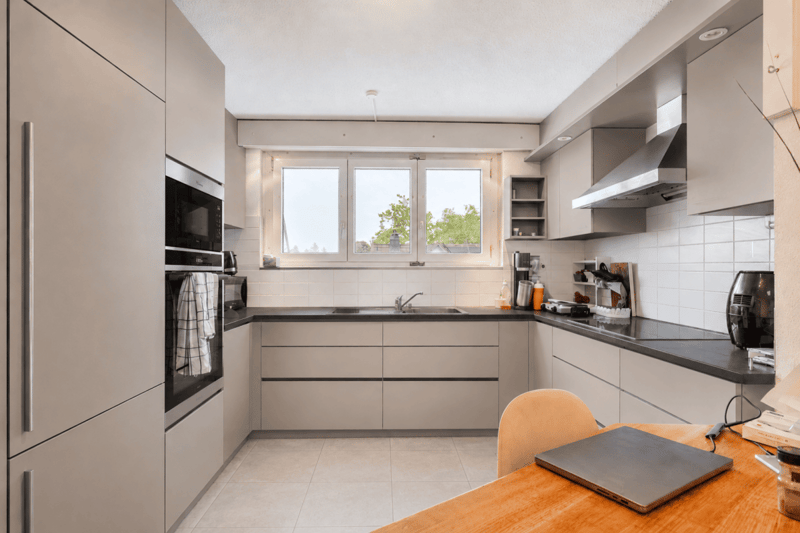 Grosszügige 5.5-Zimmer-Attikawohnung mit weitläufiger Dachterrasse und individuellem Ausbaupotenzial (3)