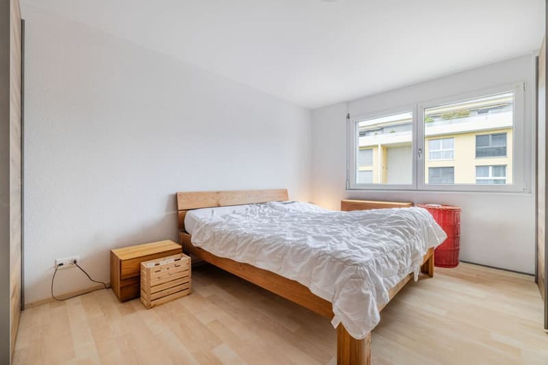 4.5-ZIMMER-WOHNUNG IM 1. OG MIT GROSSZÜGIGER, GEDECKTER TERRASSE IN SEENÄHE (5)