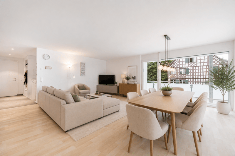 4.5-ZIMMER-WOHNUNG IM 1. OG MIT GROSSZÜGIGER, GEDECKTER TERRASSE IN SEENÄHE (10)