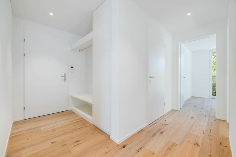 WO DIE SONNE ZU HAUSE IST: STILVOLLE 4.5-ZIMMER-WOHNUNG AN RUHIGER LAGE (2)