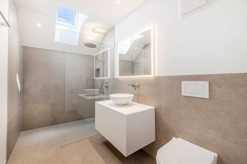 Wohnen mit Weitsicht - attraktive 2.5-Zimmer Neubau Wohnung mit Dachterrasse (4)