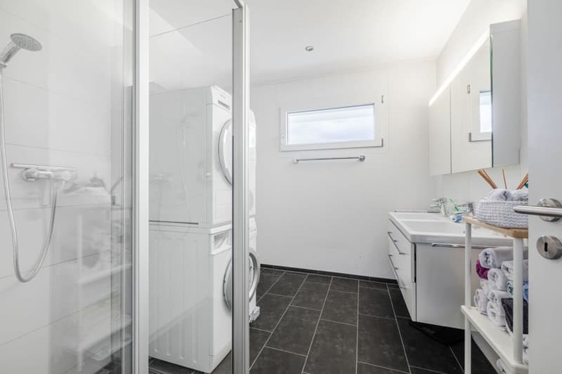 MEHR WOHNQUALITÄT, WENIGER STEUERN: 3.5-ZIMMER-WOHNUNG NAHE DEM SEE (7)