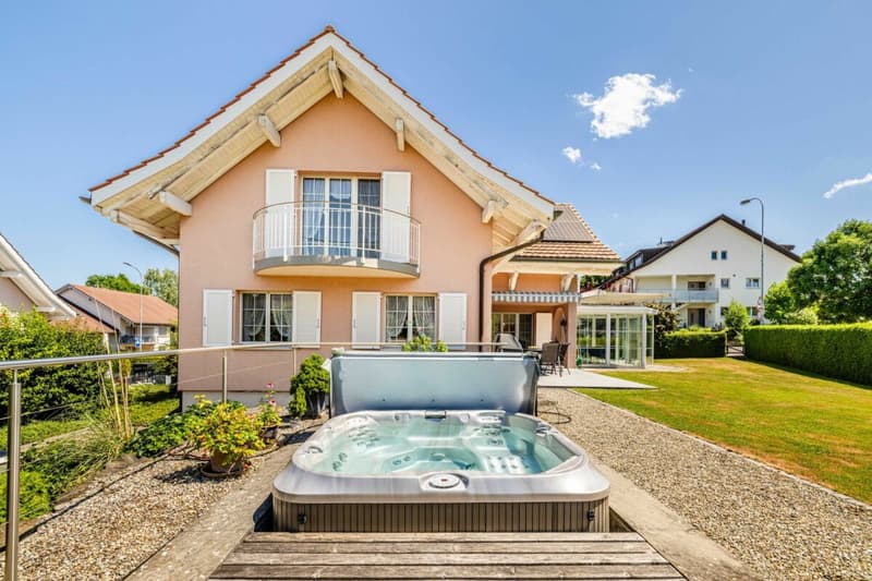 5.5-Zi. Einfamilienhaus mit Doppelgarage, grossem Garten und Whirlpool (4)