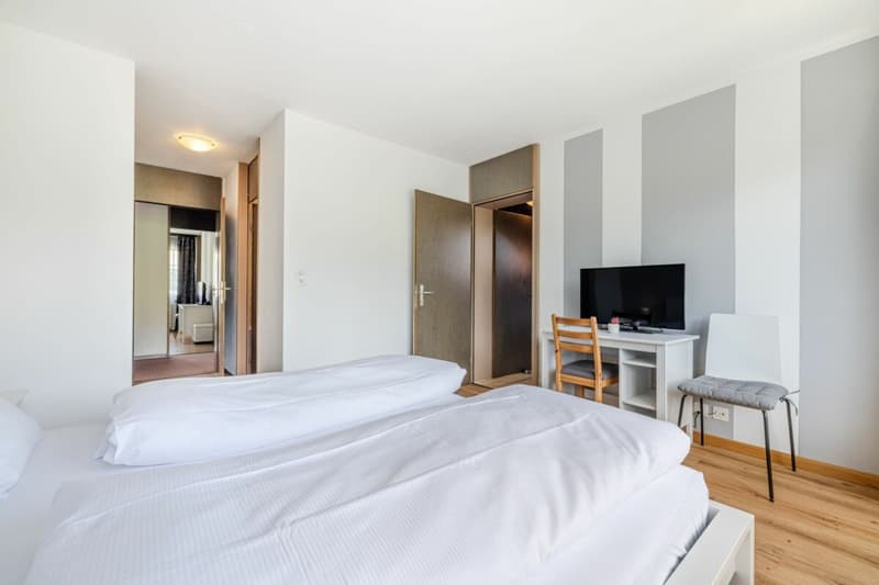 VIEL POTENZIAL AN BESTER LAGE: HOTEL TOGGENBURG MIT TRAUMAUSSICHT UND IDEALER STRUKTUR (11)