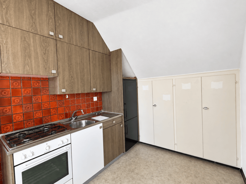 Helle 4-Zimmer Dachwohnung im 3. OG in Zentrumsnähe von St. Gallen (6)