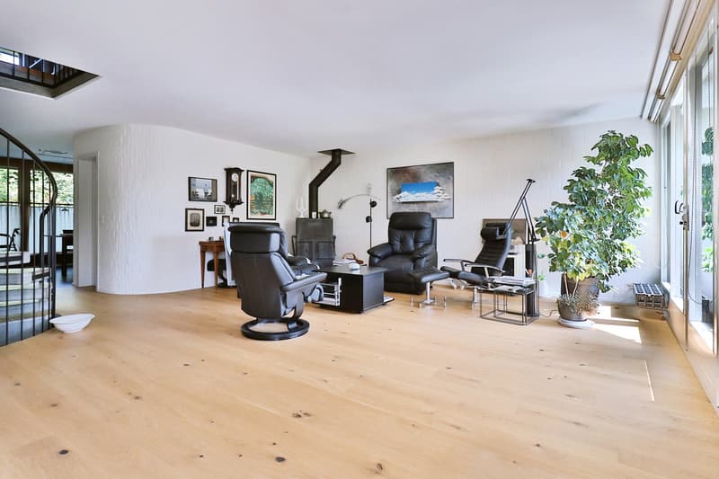 Grosses Doppeleinfamilienhaus in grüner Umgebung (9)