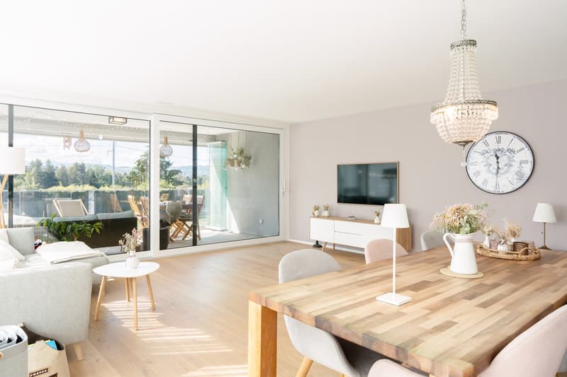Moderne 4.5-Zimmer-Wohnung im Rosenpark Rüfenacht (8)