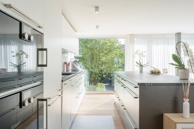 Moderne 4.5-Zimmer-Wohnung im Rosenpark Rüfenacht (5)
