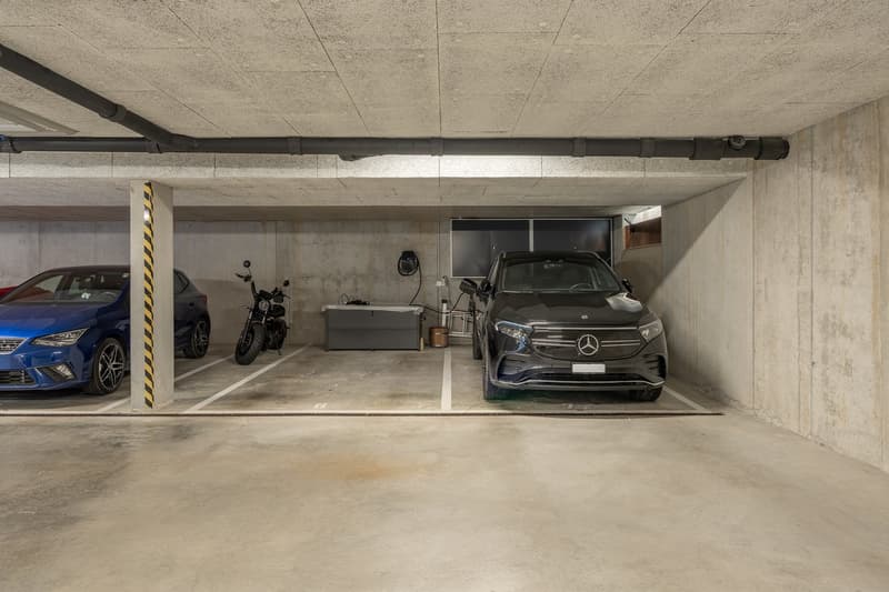 Exklusive 3.5 Zimmer Wohnung an zentraler Lage (13)