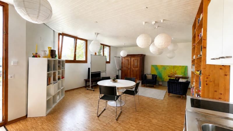 Büro 202, Sockelgeschoss