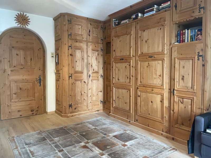 In Celerina an absolut ruhiger Lage heimeliges 1-Zimmer-Appartement zu verkaufen (7)