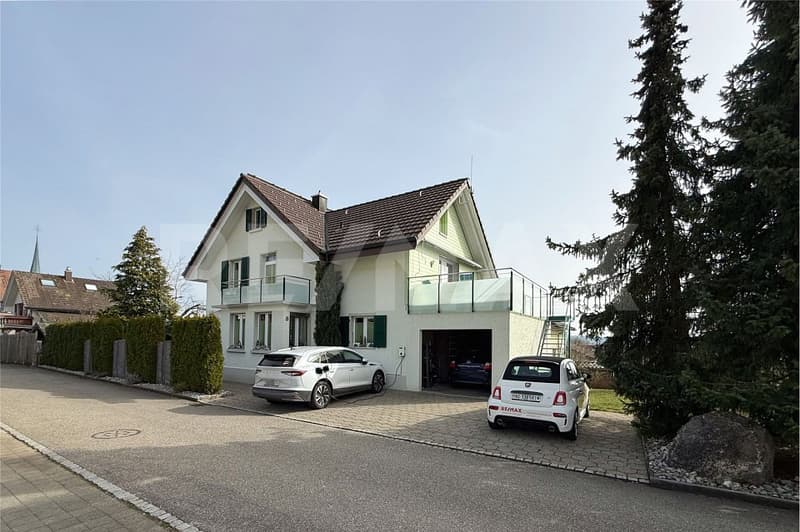 Gepflegtes Einfamilienhaus in ruhigem Quartier, sofort Einzugsbereit (1)