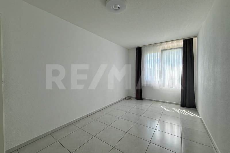 Viel Platz für die ganze Familie moderne 5½-Zimmer-Wohnung in ruhiger Lage (3)