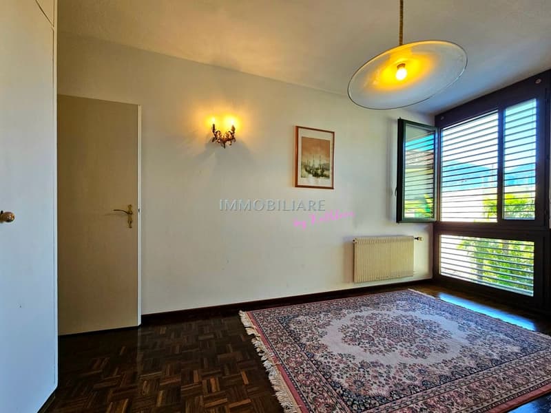 Ferienwohnung mit Seesicht vom Balkon, Kamin und Fussweg zum Bahnhof (15)
