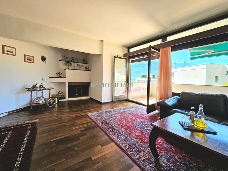 Ferienwohnung mit Seesicht vom Balkon, Kamin und Fussweg zum Bahnhof (4)