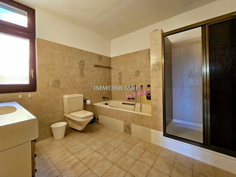 Ferienwohnung mit Seesicht vom Balkon, Kamin und Fussweg zum Bahnhof (17)