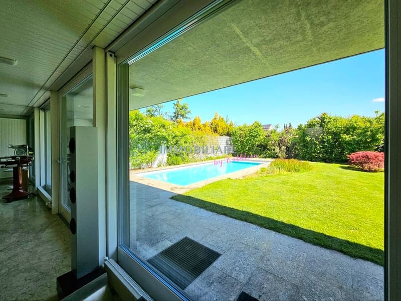 Mid century Villa nahe Zürich, in nur 32 Minuten staufrei am Flughafen (5)