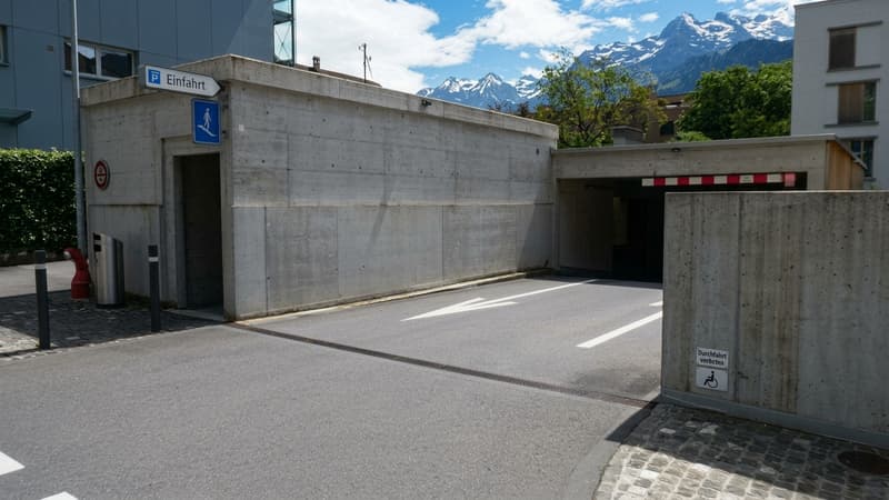 Einfahrt Tiefgarage Winterberg Altdorf