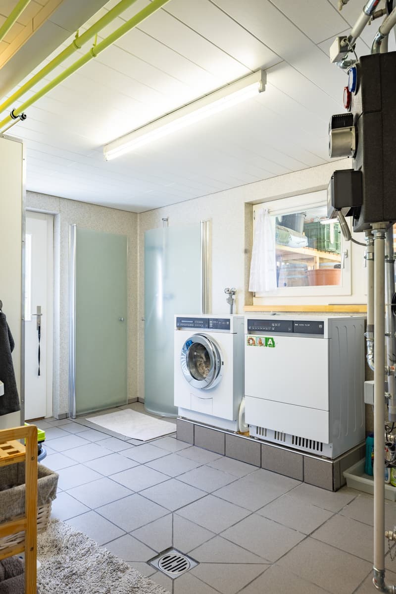Waschküche und Technik im EG