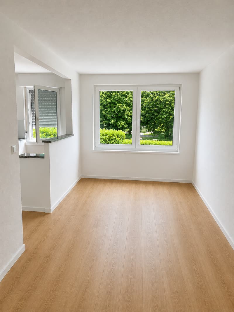 Helle 4.5-Zimmer-Wohnung mit verglastem Balkon (5)