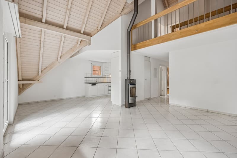 Wohnzimmer zu Küche