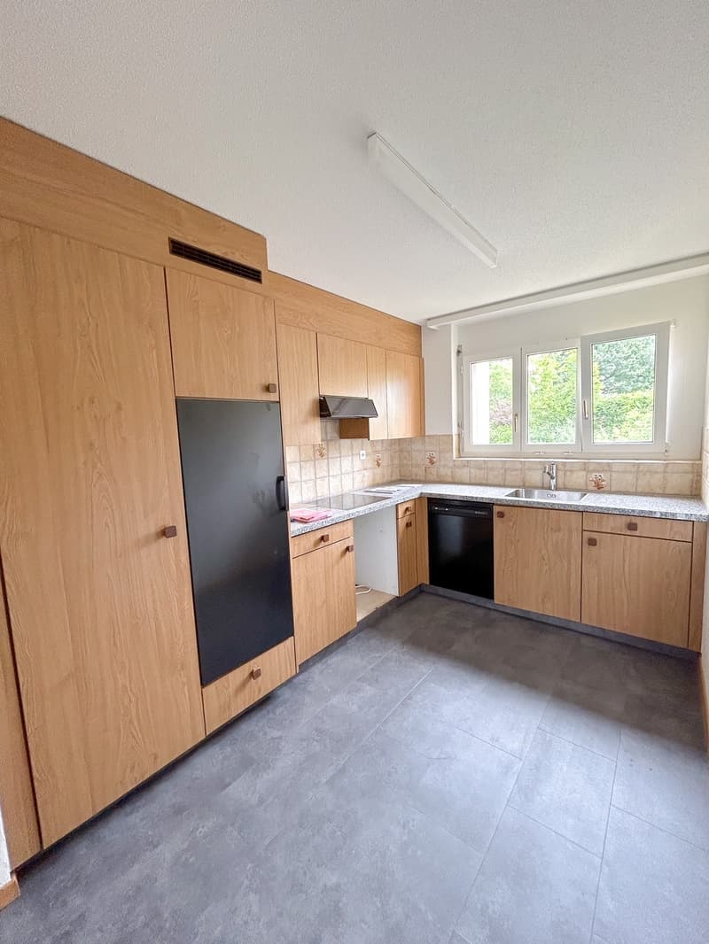 Helle 4.5-Zimmer-Wohnung mit Balkon in Widen (6)