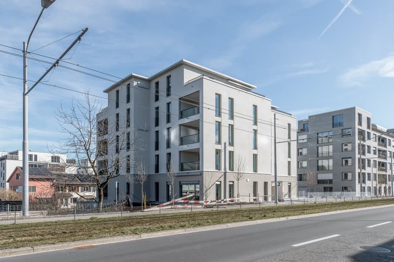 Erstvermietung – Moderne 3.5-Zimmer-Wohnung mit grosser Loggia in Zürich-Schwamendingen (9)