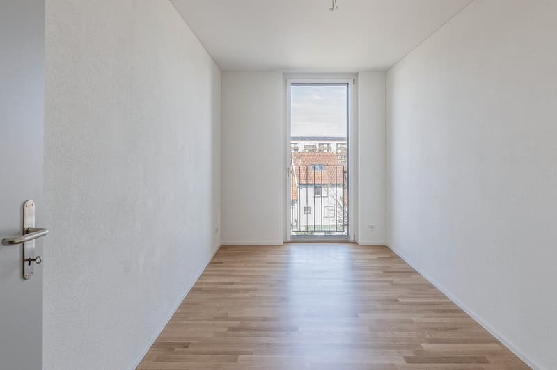 Erstvermietung – Moderne 3.5-Zimmer-Wohnung mit grosser Loggia in Zürich-Schwamendingen (7)