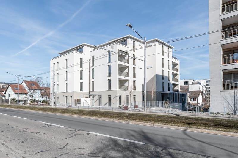 Erstvermietung – Moderne 3.5-Zimmer-Wohnung mit grosser Loggia in Zürich-Schwamendingen (10)