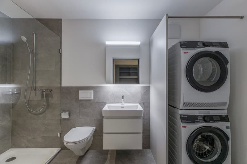 Erstvermietung – Moderne 3.5-Zimmer-Wohnung mit grosser Loggia in Zürich-Schwamendingen (2)