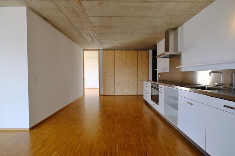 Blick von der Küche in den Korridor/Zimmer