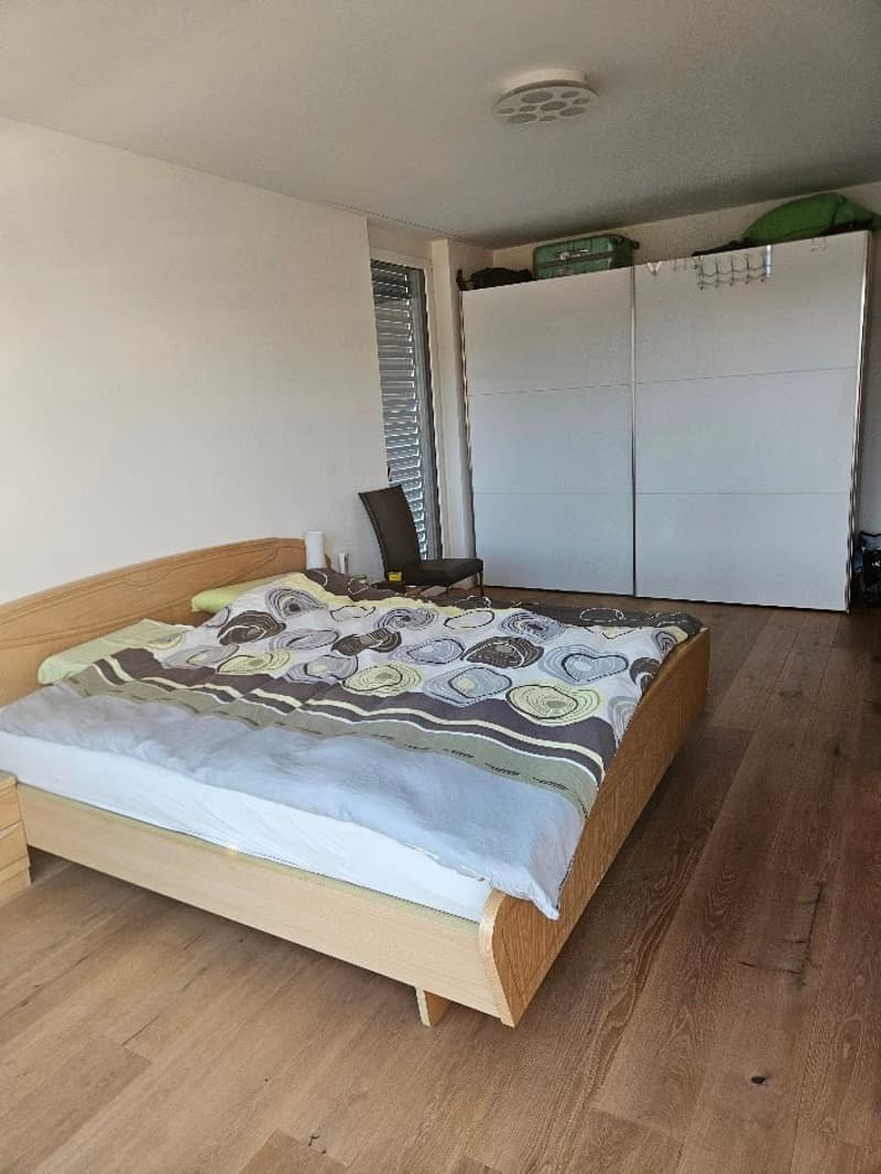 Moderne 4.5-Zimmer-Wohnung mit Balkon und Seenähe in Schmerikon (7)