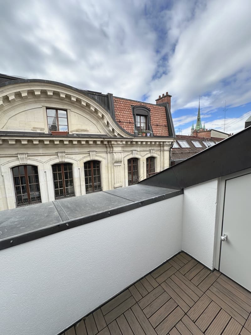 Appartement traversant de 4.5 pièces en attique d’un bâtiment mitoyen du centre-ville de Lausanne (5)