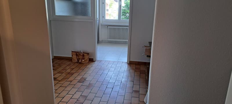 Grosszügige sanierte 4.5-Zimmer-Wohnung in Dübendorf mit Balkon (7)