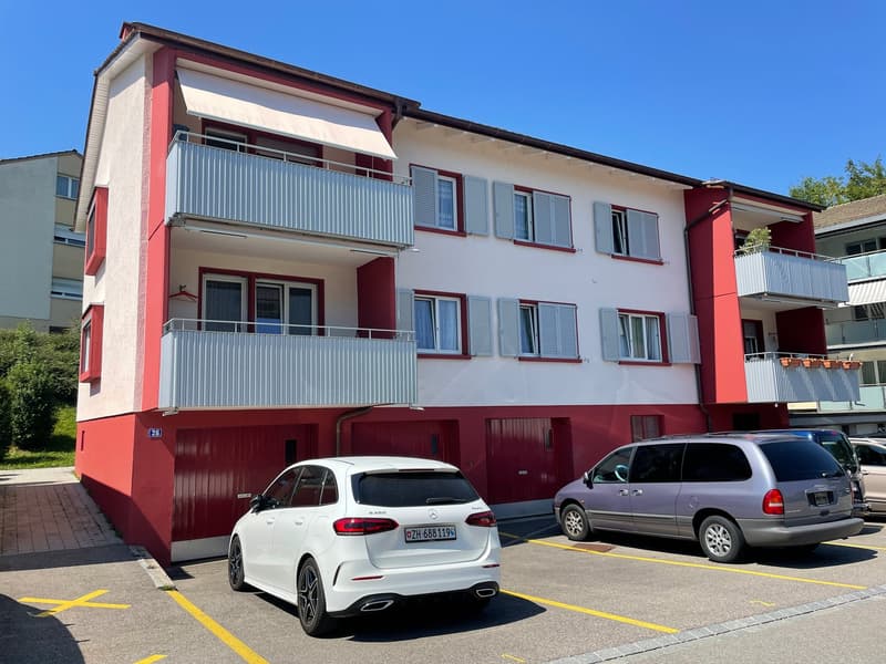 Erstbezug nach Totalsanierung - Charmante 4.5-Zimmer-Wohnung mit Balkon (1)