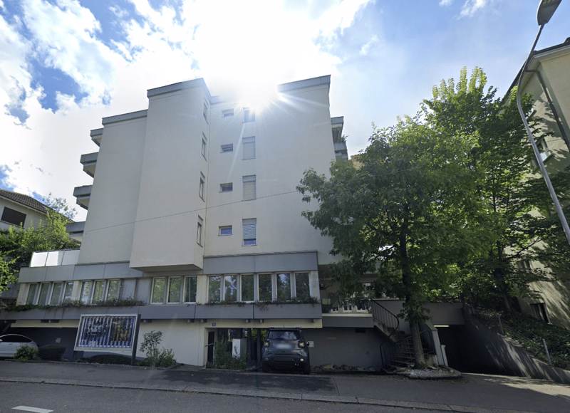 Charmante 3.5-Zimmer-Terrassenwohnung im Erdgeschoss in Zürich-Oerlikon (1)