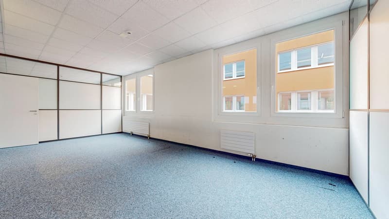 Bezugsbereites Büros in Dättwil (8)