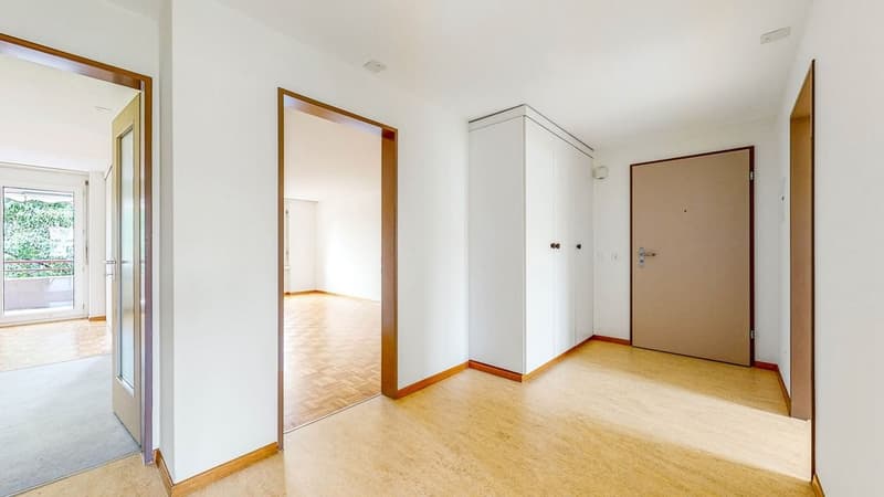 SG-8842-35ZWG-13b-Entree.jpg